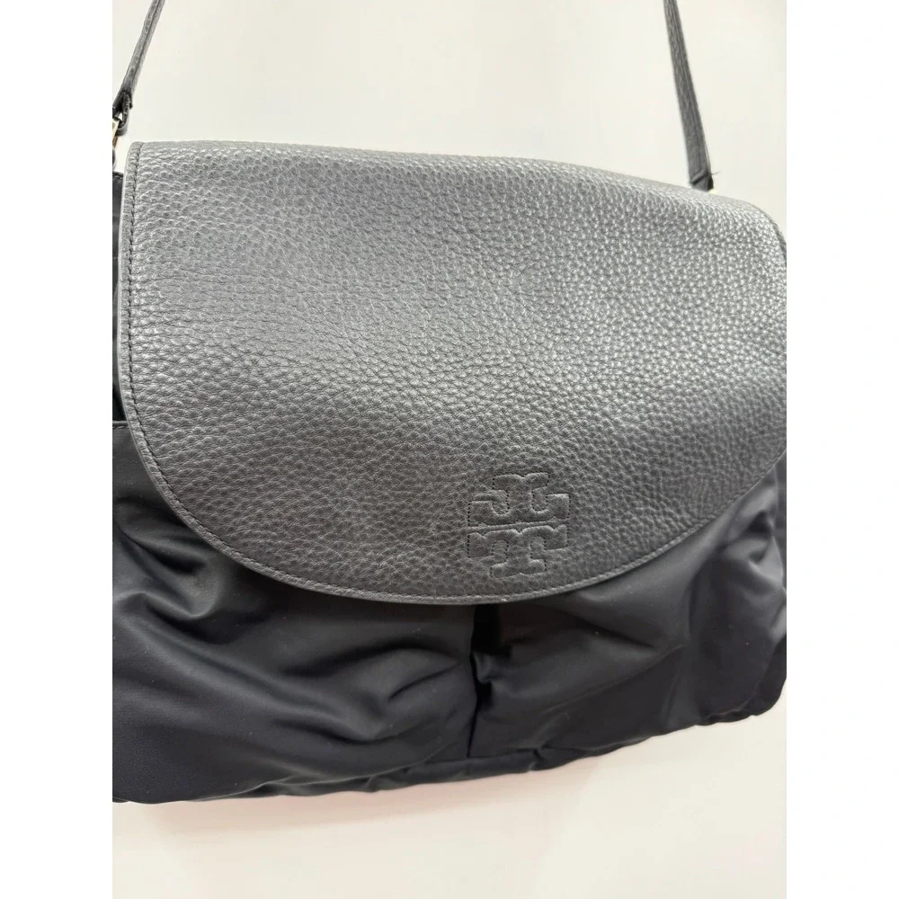 Tory Burch Thea Messenger Diaper Bag Black Nylon Leather Trim Changing Pad